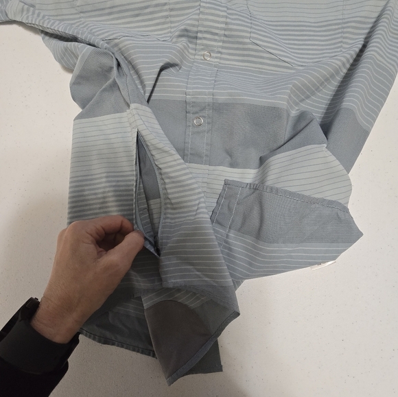 Howler Brothers H Bar B Tech Longsleeve Gray Blue Stripe Men's Small - Picture 11 of 11